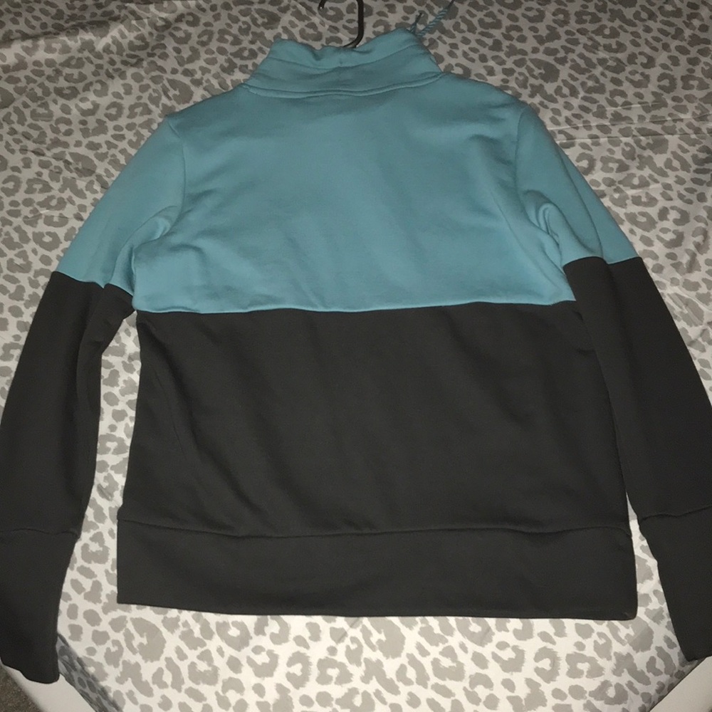 Puma Sweater - Picture 2 of 4
